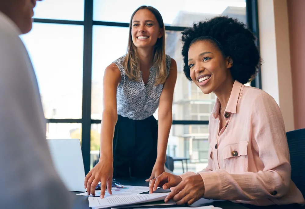 Como o ambiente de trabalho impacta a motivação das equipes