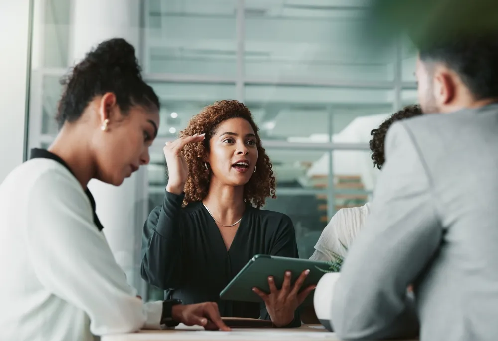 Coworking para advogados: vantagens que impulsionam resultados no Direito